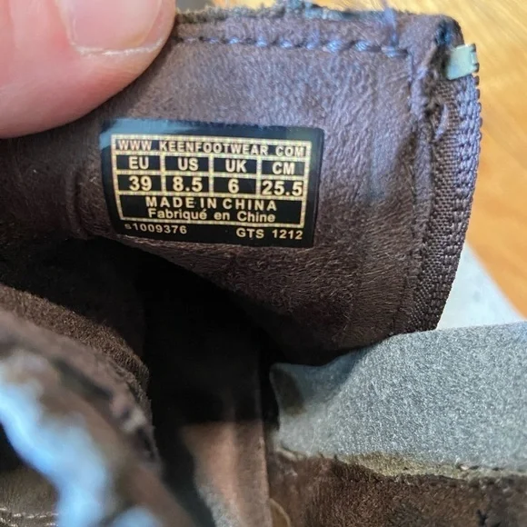 Keen wedge, newbuck booties 8.5 - Picture 7 of 9